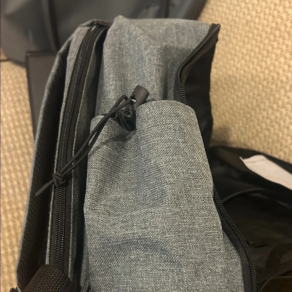 Gray ‘Maryland Smith' UNISEX backpack of MBA/Business school Maryland university